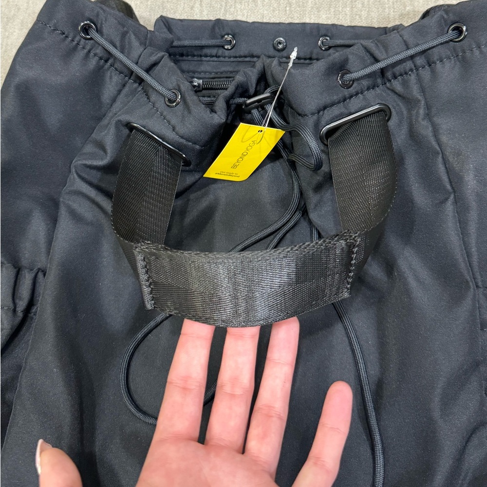 NWT Beyond Yoga Convertible Gym Bag - Picture 9 of 16